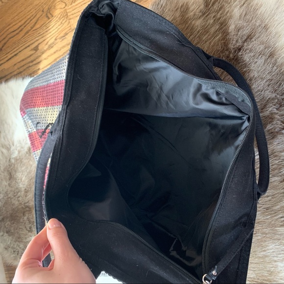 VICTORIA’s SECRET BAG with SEQUINS - Picture 5 of 5